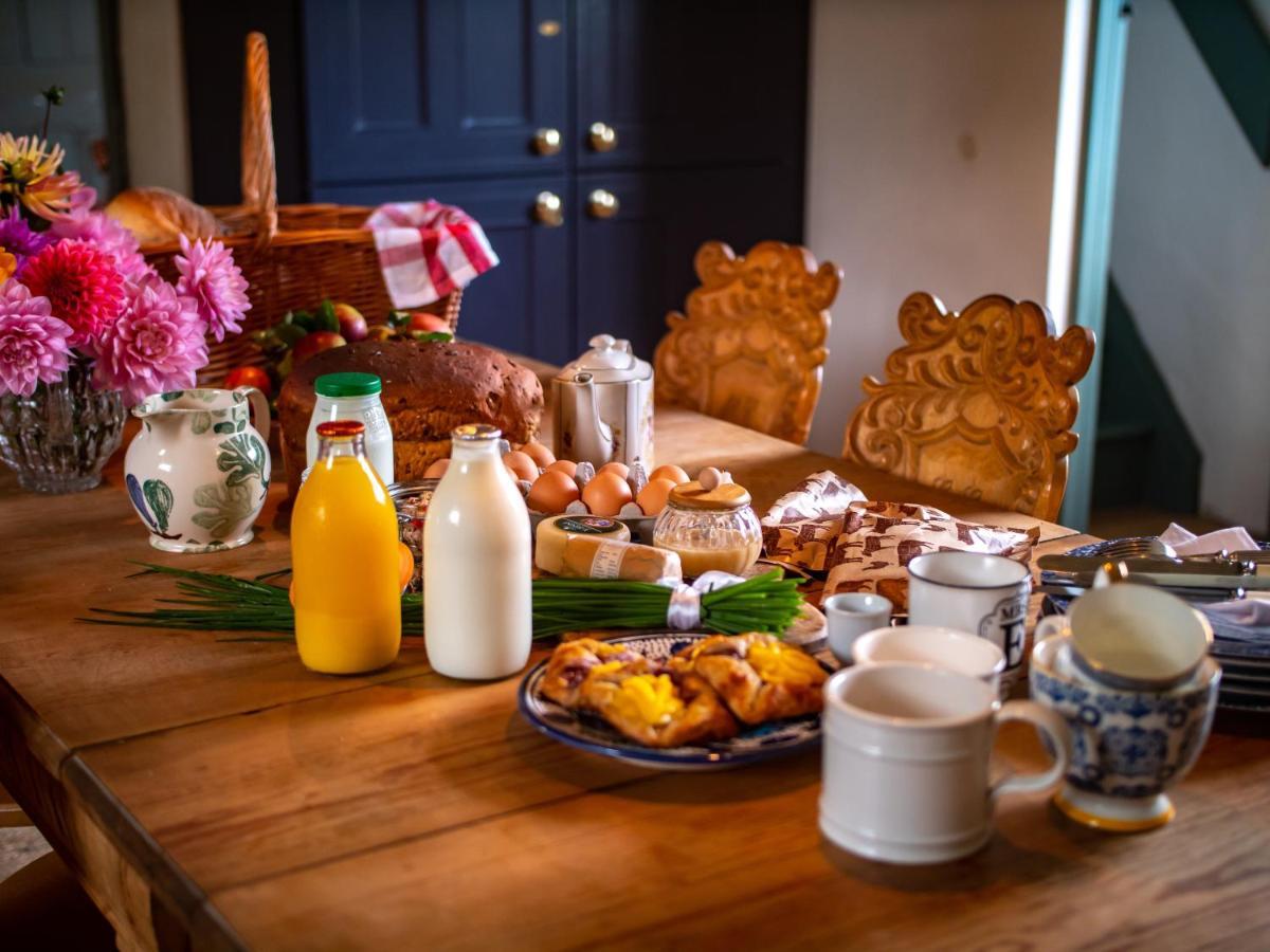 Country Cottage With Spa, Catering, Gardens, Nature Reserve Walks - Free Parking, Self Checkin Скънторп Екстериор снимка