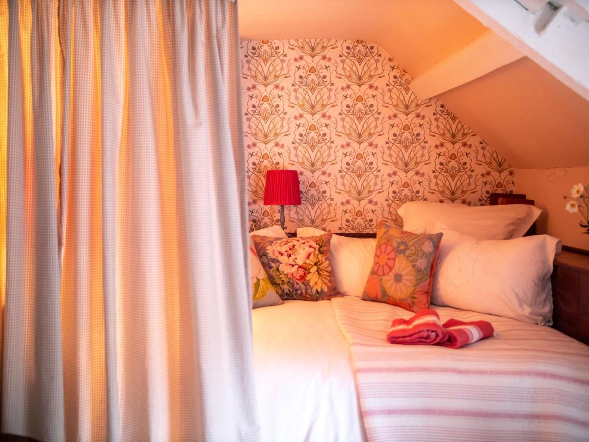 Country Cottage With Spa, Catering, Gardens, Nature Reserve Walks - Free Parking, Self Checkin Скънторп Екстериор снимка