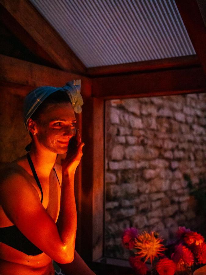 Country Cottage With Spa, Catering, Gardens, Nature Reserve Walks - Free Parking, Self Checkin Скънторп Екстериор снимка