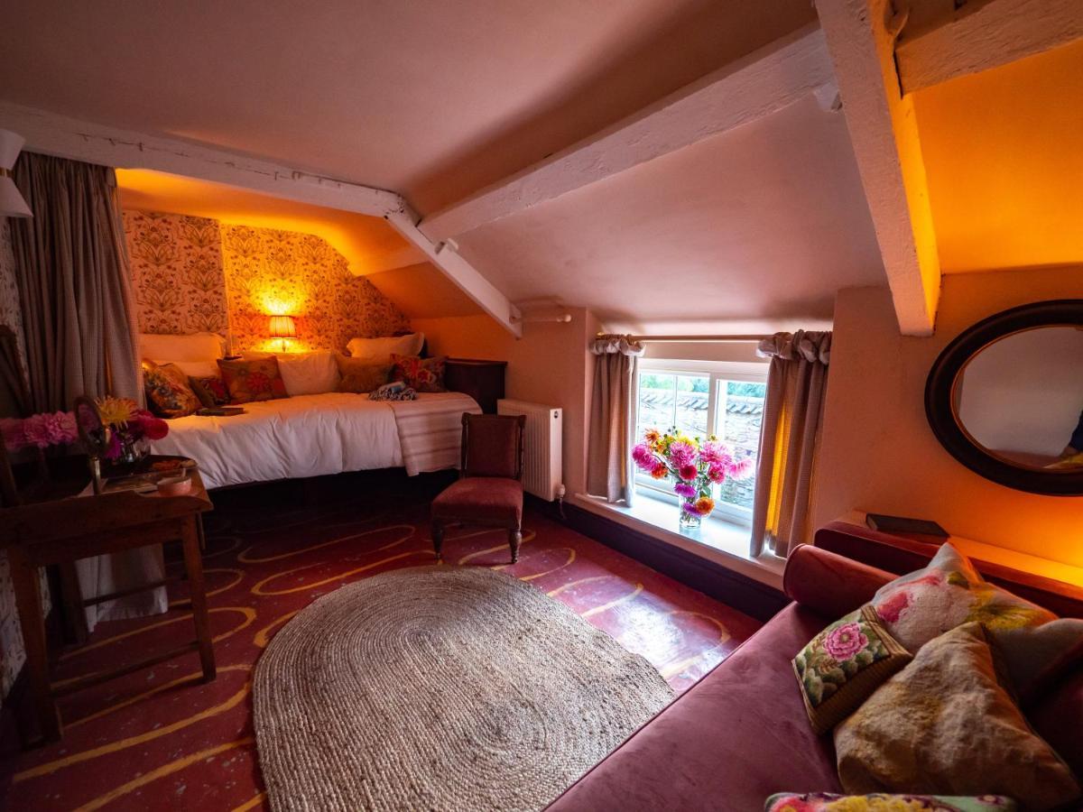 Country Cottage With Spa, Catering, Gardens, Nature Reserve Walks - Free Parking, Self Checkin Скънторп Екстериор снимка