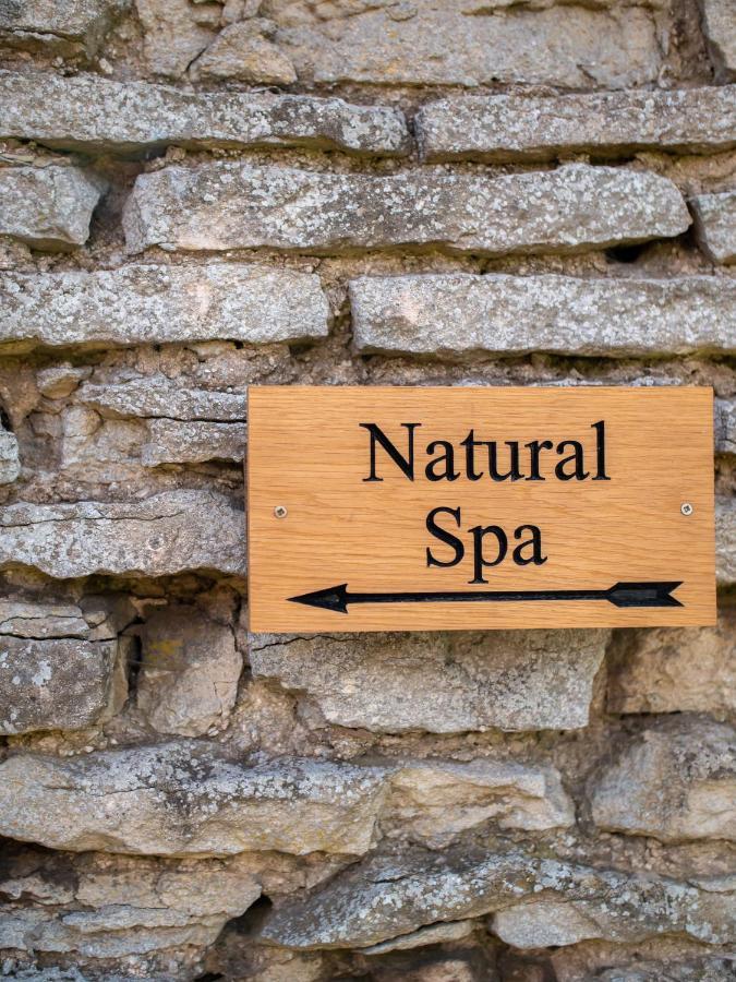 Country Cottage With Spa, Catering, Gardens, Nature Reserve Walks - Free Parking, Self Checkin Скънторп Екстериор снимка